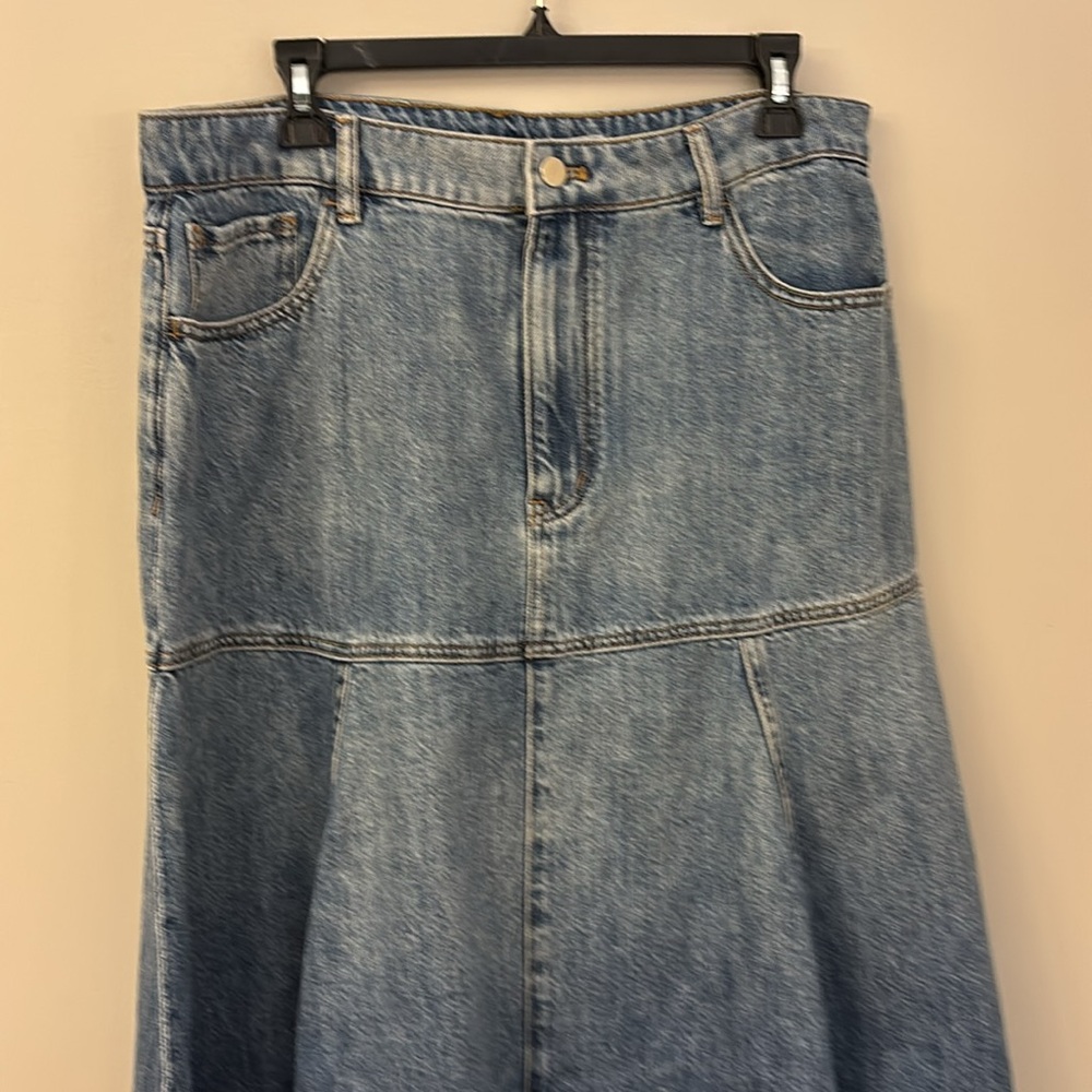 Anthropologie Denim Midi Skirt in Blue - Picture 4 of 10